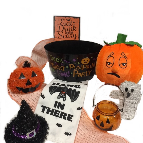 Child’s Halloween Decorations Not Scary (Mystery Box) - Picture 8 of 12